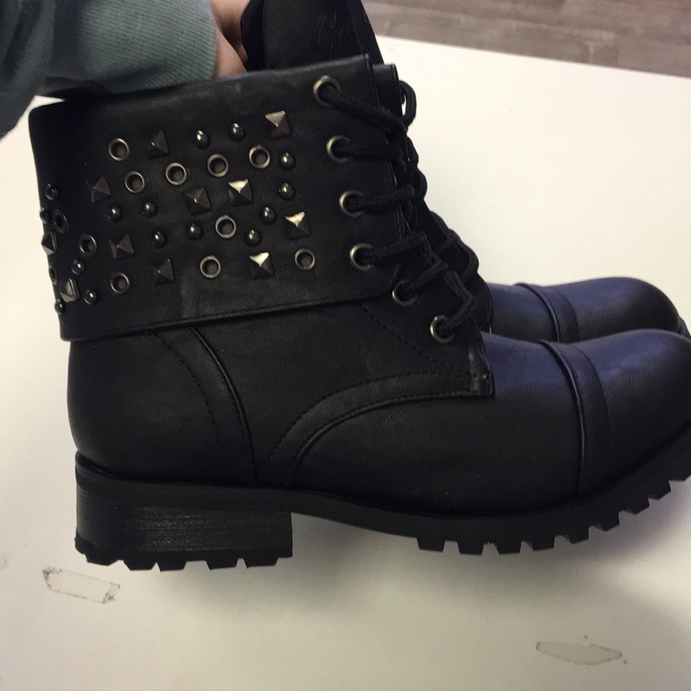 Boots - Picture 2 of 2